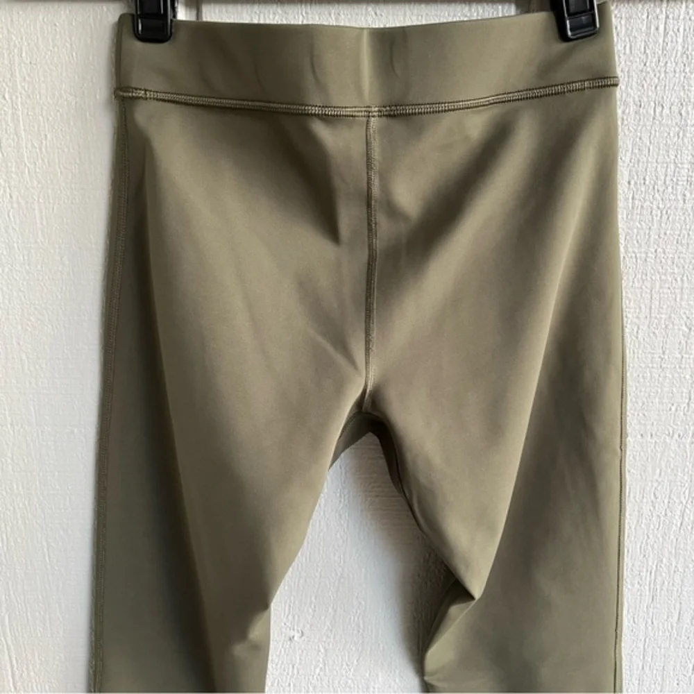 Outdoor Voices slim fit